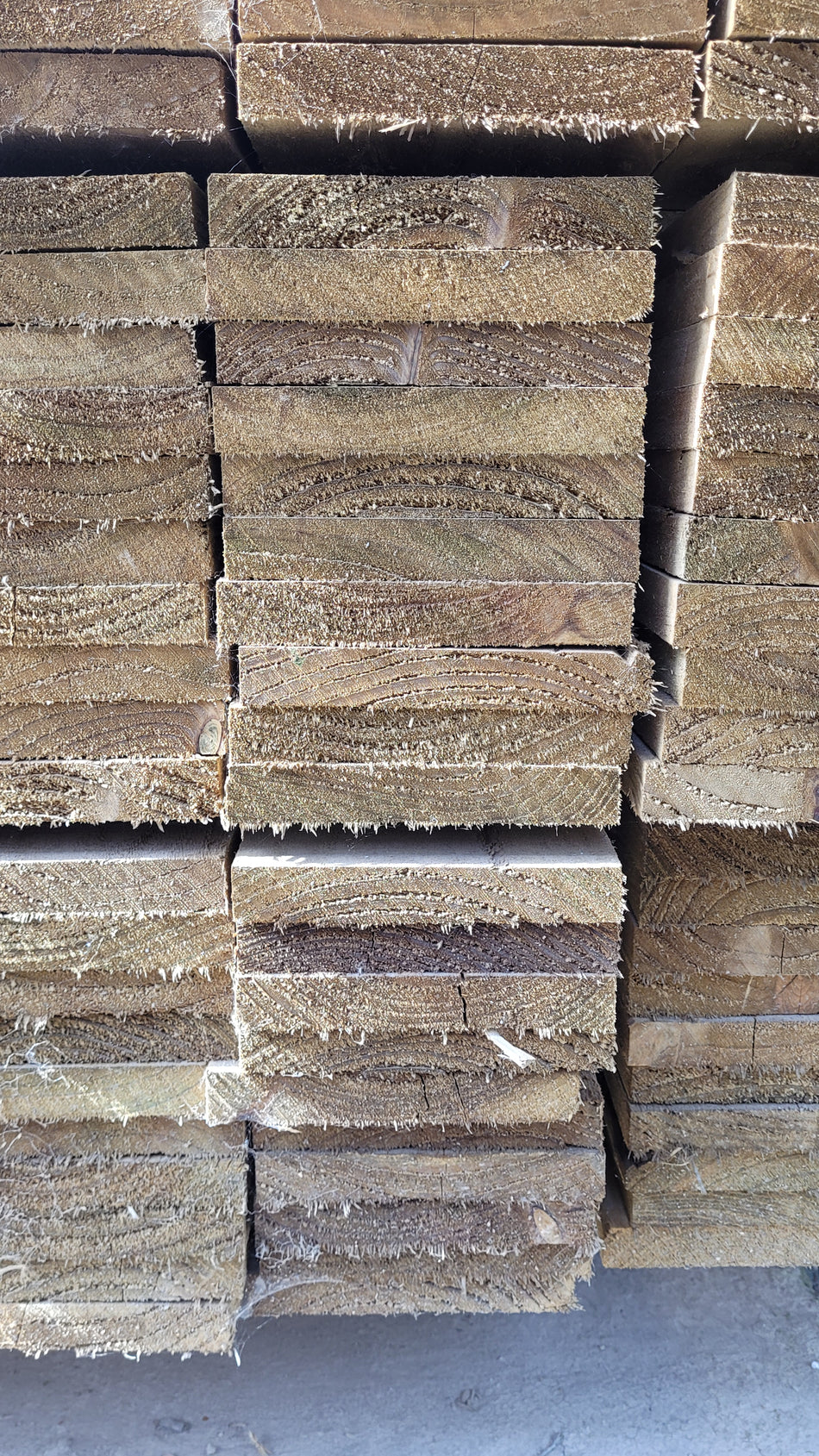 Rough Sawn 150 x 22mm (6" x 1")